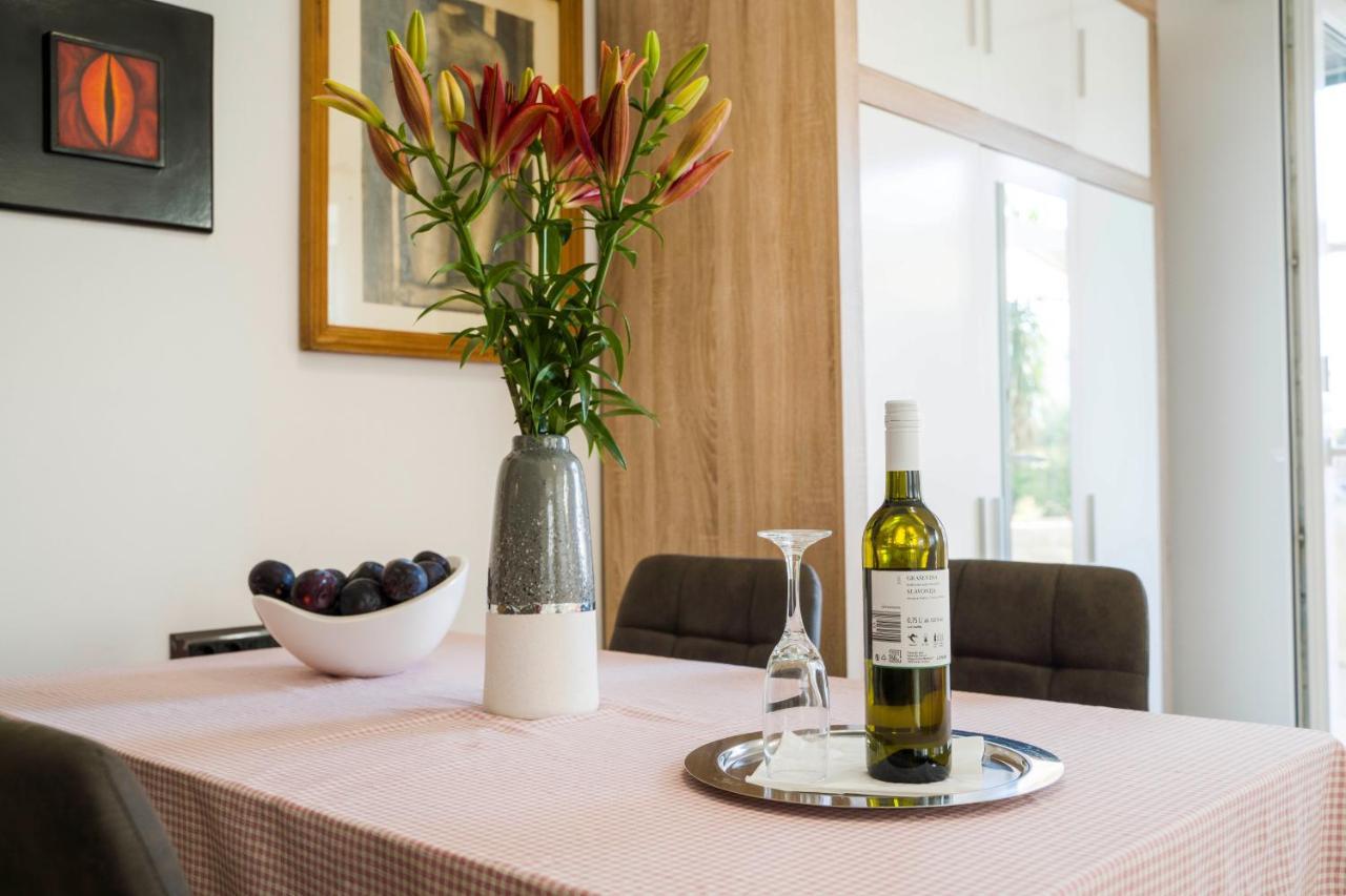 Ve & Ki Apartment Podstrana Bagian luar foto