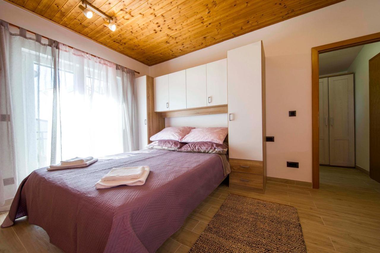 Ve & Ki Apartment Podstrana Bagian luar foto