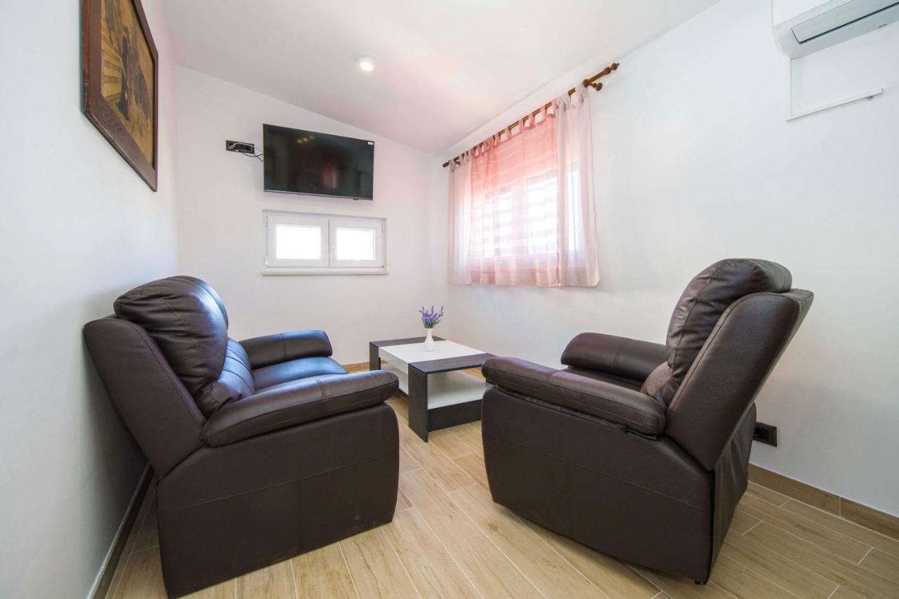 Ve & Ki Apartment Podstrana Bagian luar foto