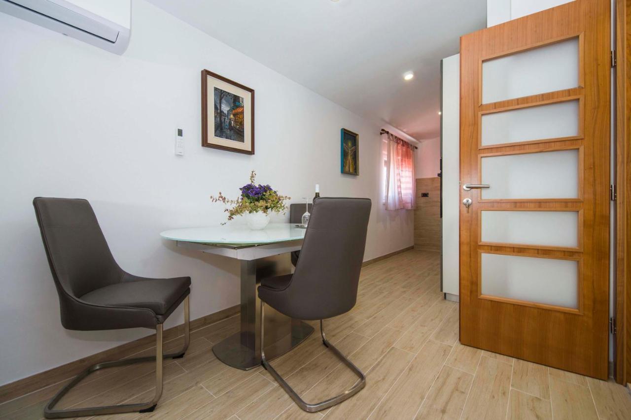 Ve & Ki Apartment Podstrana Bagian luar foto